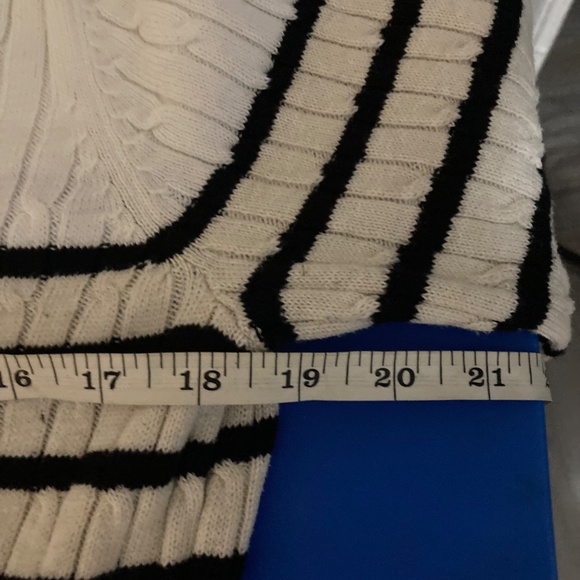 Croft & Barrow Women’s Striped V-Neck Sweater - Picture 4 of 4